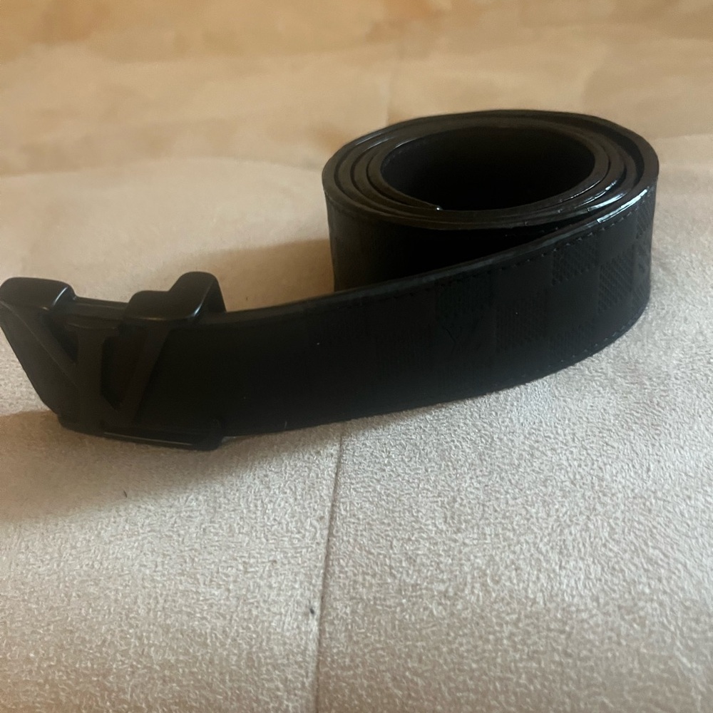 Louis Vuitton Men's Black Designer Belt